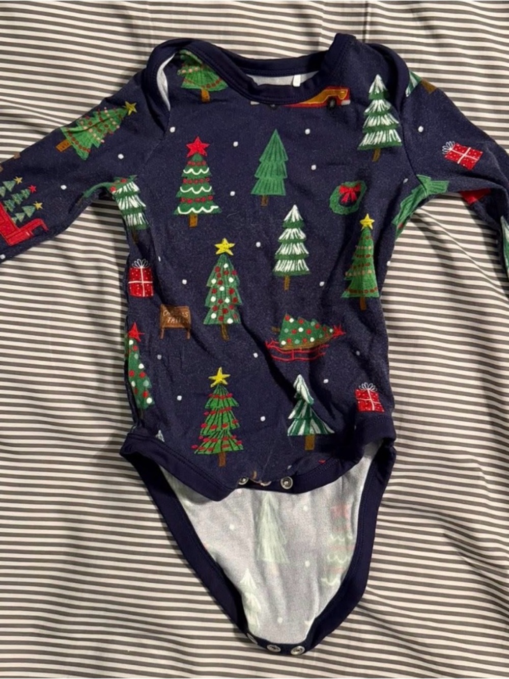 Little sleepies Christmas Holiday Tree Print Long Sleeve Onesie - Navy 3-6M - Picture 2 of 3